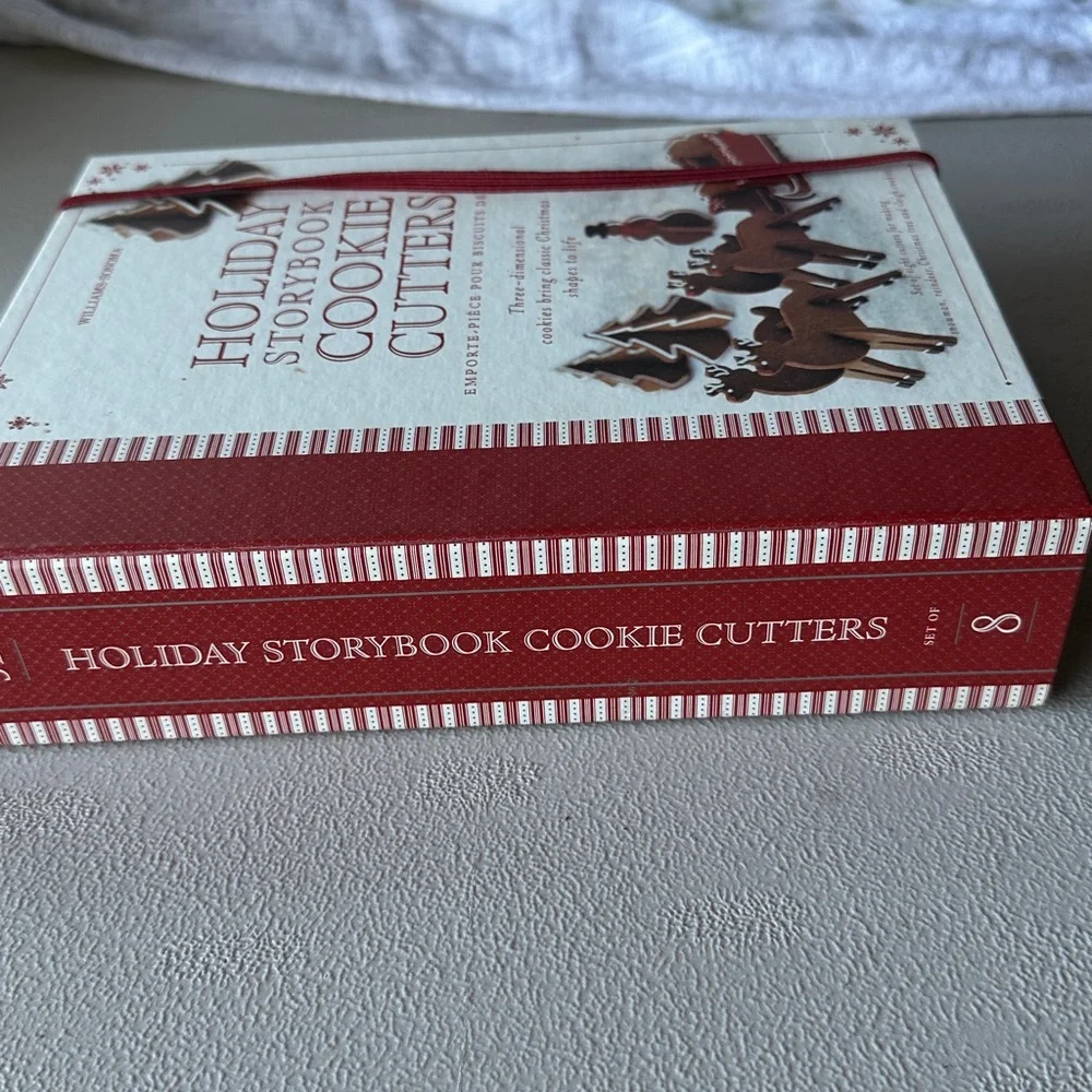 Williams-Sonoma 3-D Holiday Storybook Cookie Cutters